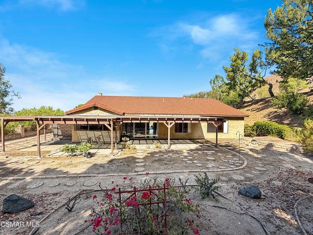 2167 Stoneman Street, Simi Valley, CA 93065