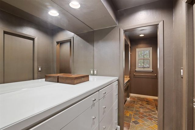 10626 Valley Forge Drive, Houston, TX 77042