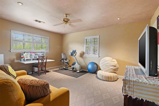 10626 Valley Forge Drive, Houston, TX 77042