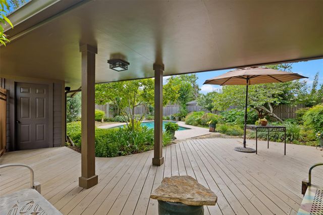 10626 Valley Forge Drive, Houston, TX 77042