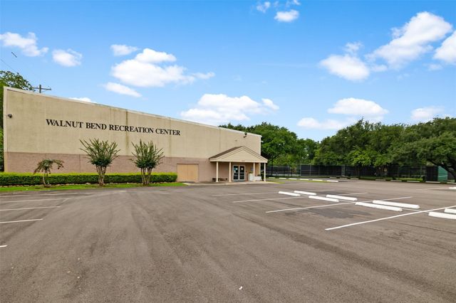 10626 Valley Forge Drive, Houston, TX 77042