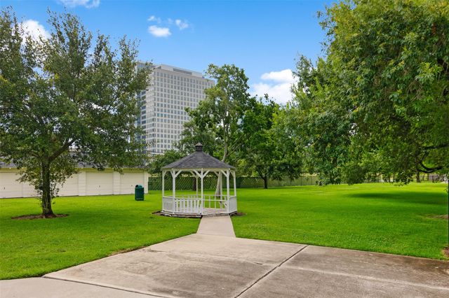 10626 Valley Forge Drive, Houston, TX 77042