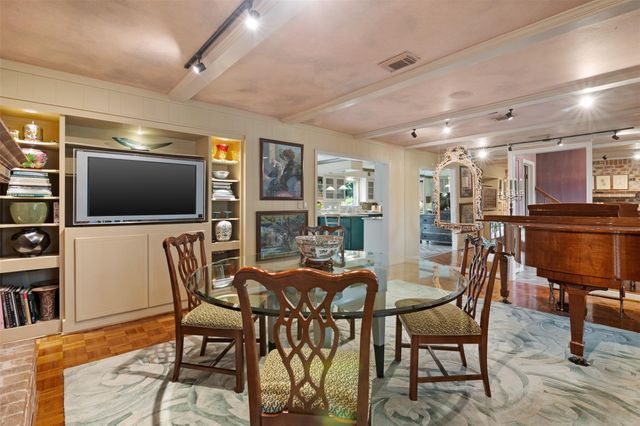 10626 Valley Forge Drive, Houston, TX 77042