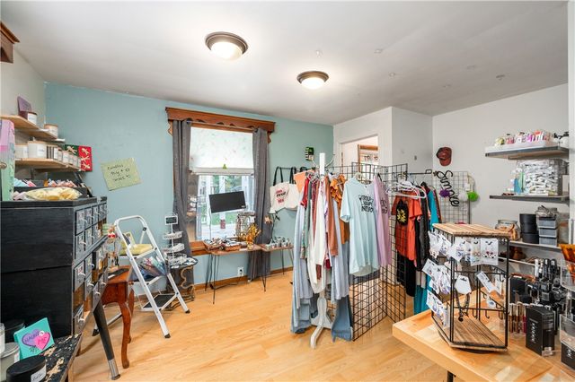 375 Main St, Volant Boro, PA 16156