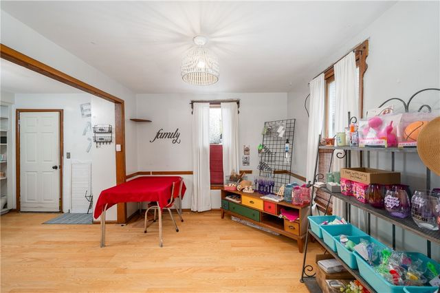 375 Main St, Volant Boro, PA 16156