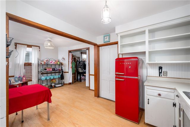 375 Main St, Volant Boro, PA 16156