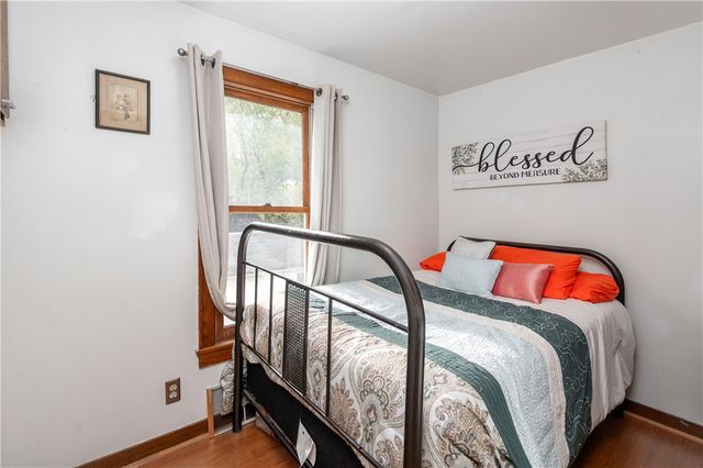 375 Main St, Volant Boro, PA 16156