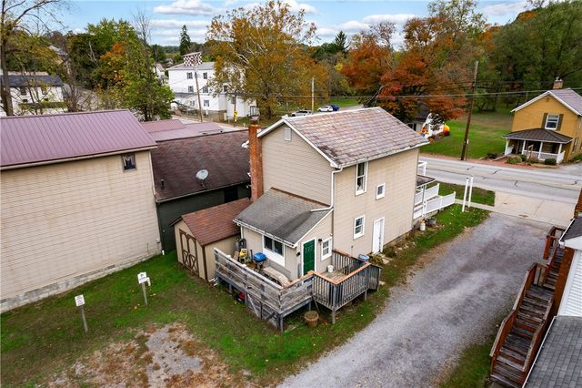 375 Main St, Volant Boro, PA 16156