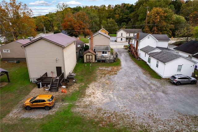 375 Main St, Volant Boro, PA 16156