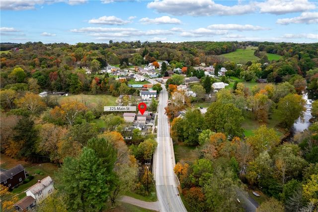 375 Main St, Volant Boro, PA 16156