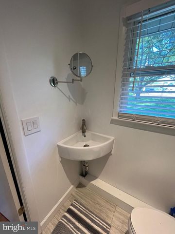 718 WAYSIDE AVE, Easton, MD 21601