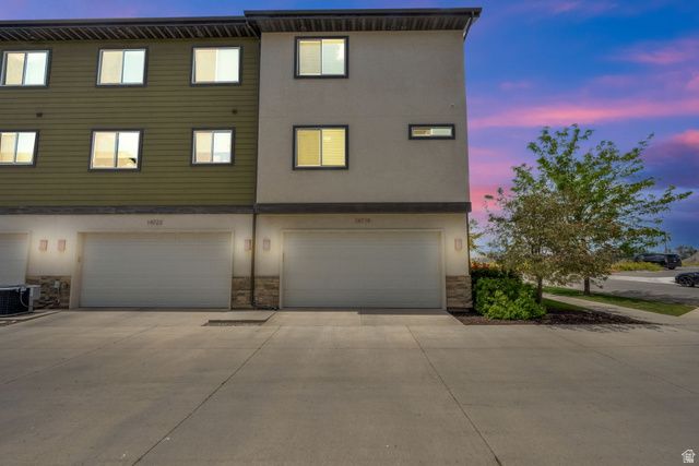 14719 S NOB LN, Bluffdale, UT 84065