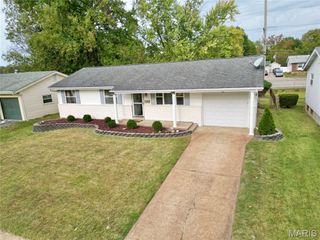 2755 Benne Drive, Florissant, MO 63031
