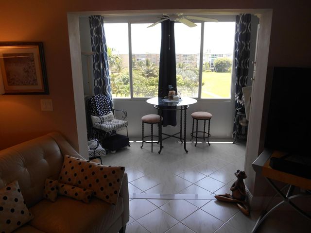 2615 NE 1st Court 406, Boynton Beach, FL 33435