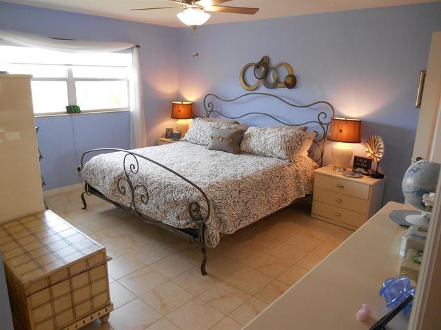 2615 NE 1st Court 406, Boynton Beach, FL 33435