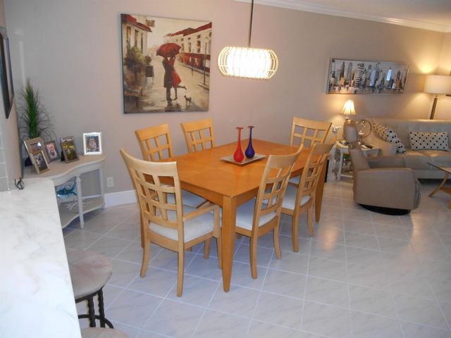 2615 NE 1st Court 406, Boynton Beach, FL 33435