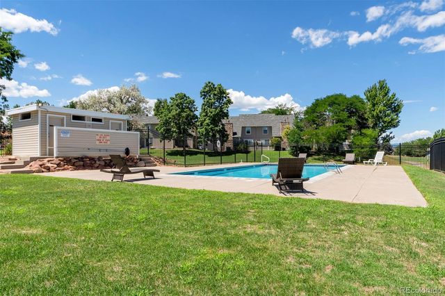 2616 S Xanadu Way B, Aurora, CO 80014