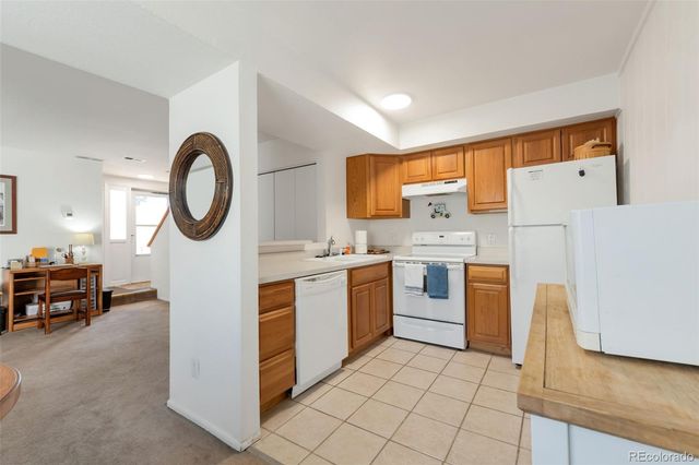 2616 S Xanadu Way B, Aurora, CO 80014