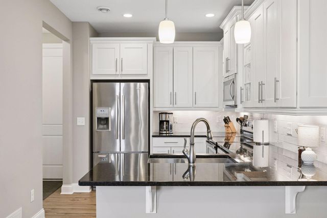 8414 Hemlock Lane N, Maple Grove, MN 55369