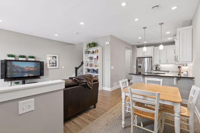 8414 Hemlock Lane N, Maple Grove, MN 55369