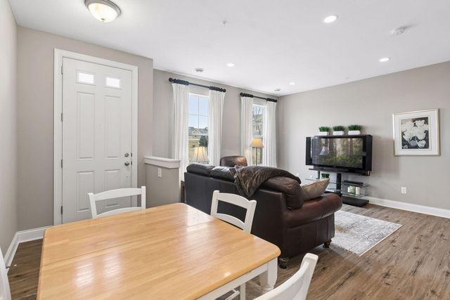 8414 Hemlock Lane N, Maple Grove, MN 55369