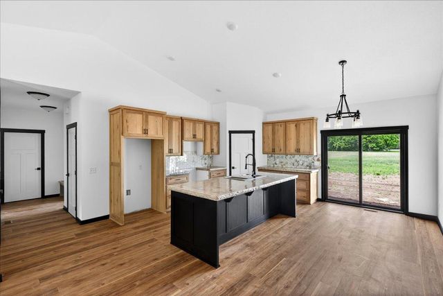 12085 Sunrise Road, Sunrise Twp, MN 55032