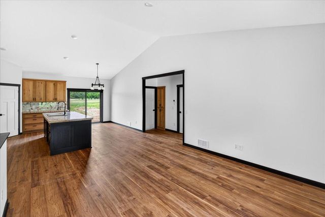 12085 Sunrise Road, Sunrise Twp, MN 55032