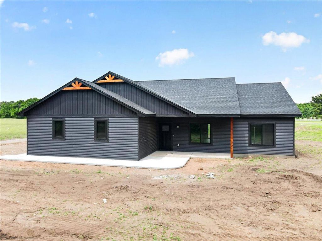 12085 Sunrise Road, Sunrise Twp, MN 55032 — photo 2
