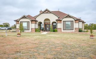 185 Steel Dust Drive, Red Oak, TX 75154