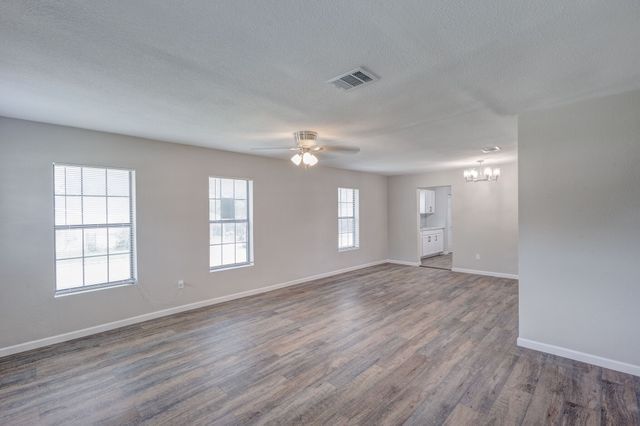 1260 E Mulkey Street, Fort Worth, TX 76104