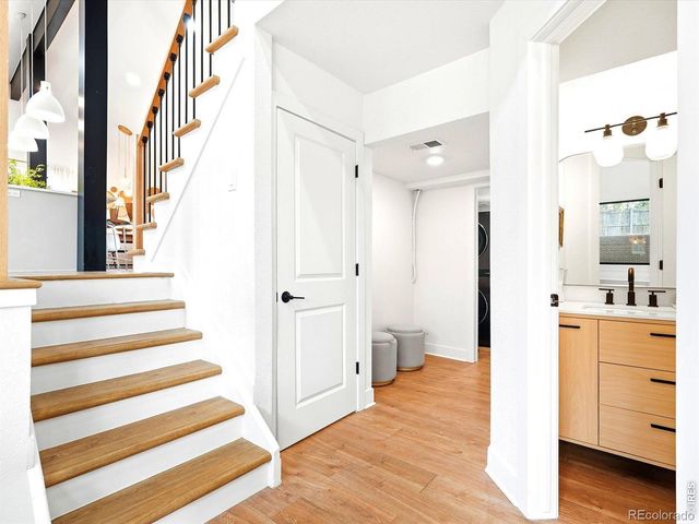 3501 Lakeview Circle, Longmont, CO 80503