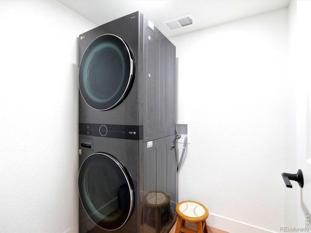 3501 Lakeview Circle, Longmont, CO 80503