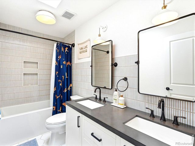 3501 Lakeview Circle, Longmont, CO 80503