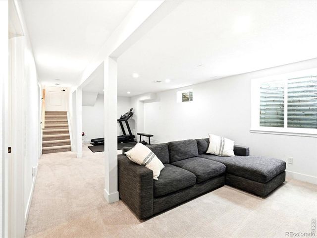 3501 Lakeview Circle, Longmont, CO 80503