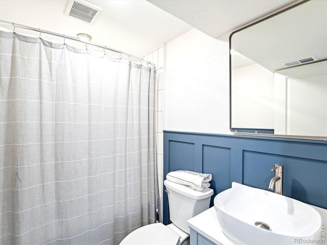 3501 Lakeview Circle, Longmont, CO 80503