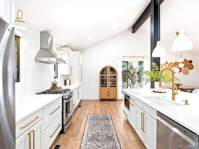 3501 Lakeview Circle, Longmont, CO 80503