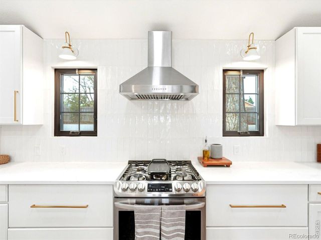 3501 Lakeview Circle, Longmont, CO 80503