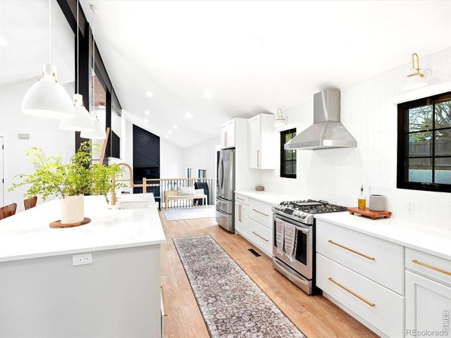 3501 Lakeview Circle, Longmont, CO 80503