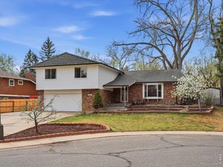 3501 Lakeview Circle, Longmont, CO 80503