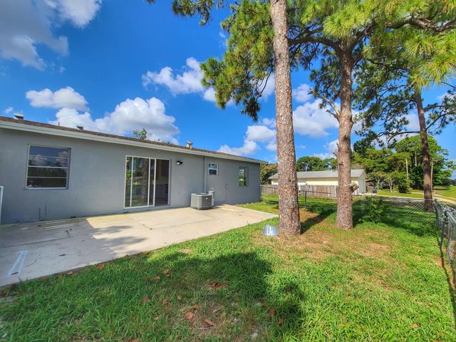 3029 Martin Avenue 3029, Greenacres, FL 33463