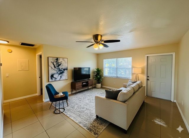 3029 Martin Avenue 3029, Greenacres, FL 33463