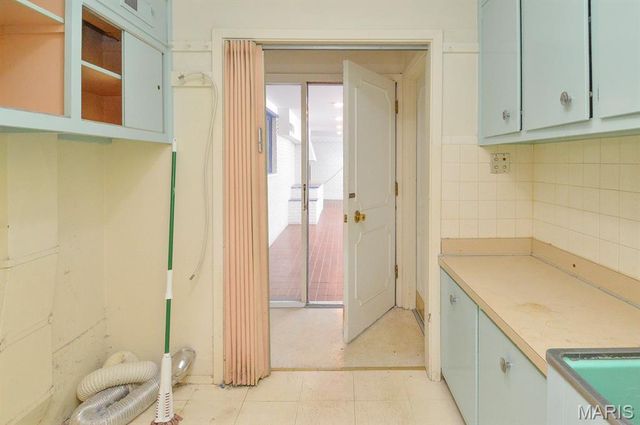 401 Garden Boulevard, Belleville, IL 62220