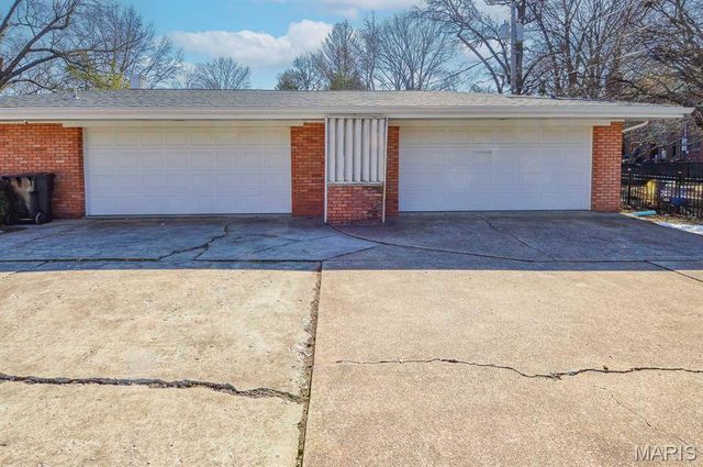 401 Garden Boulevard, Belleville, IL 62220