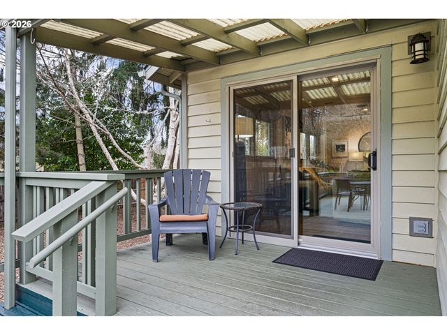 1350 E 25TH Ave, Eugene, OR 97403