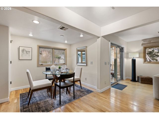 1350 E 25TH Ave, Eugene, OR 97403