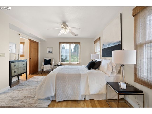 1350 E 25TH Ave, Eugene, OR 97403