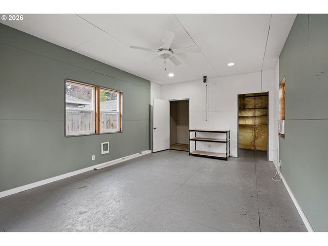 1350 E 25TH Ave, Eugene, OR 97403