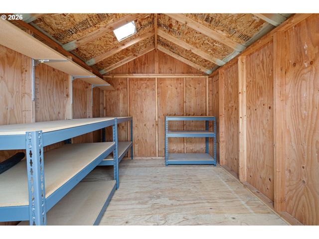 1350 E 25TH Ave, Eugene, OR 97403