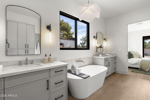 8167 E QUARTERHORSE Trail, Scottsdale, AZ 85258