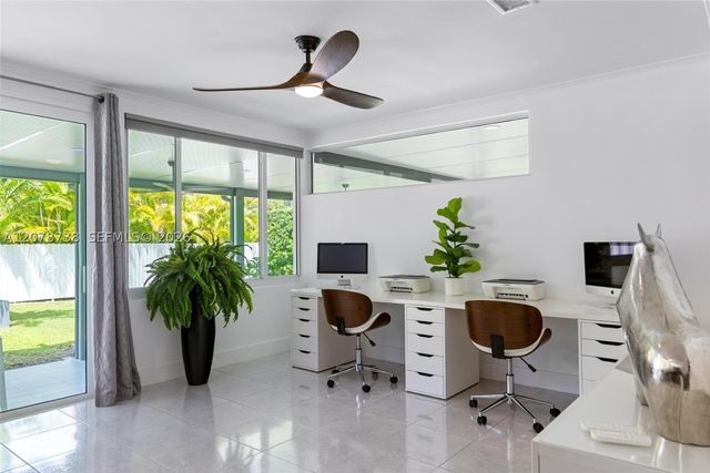 6140 SW 65th Ave, South Miami, FL 33143